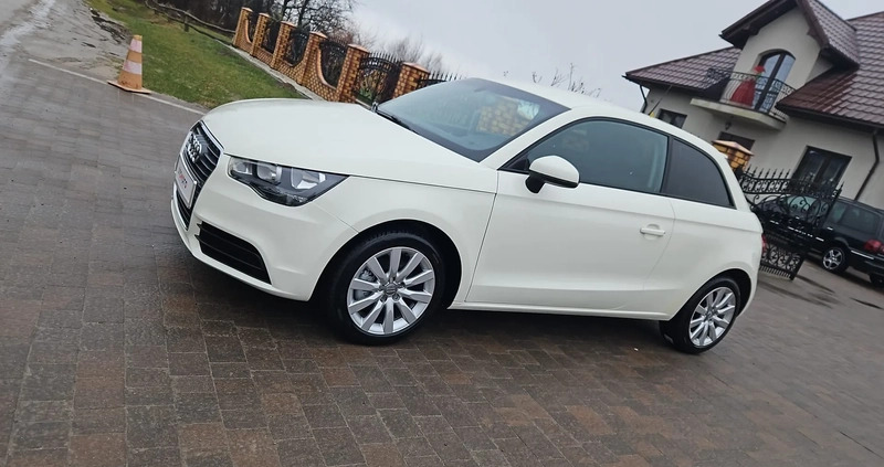 Audi A1 cena 29900 przebieg: 165000, rok produkcji 2012 z Jaraczewo małe 232